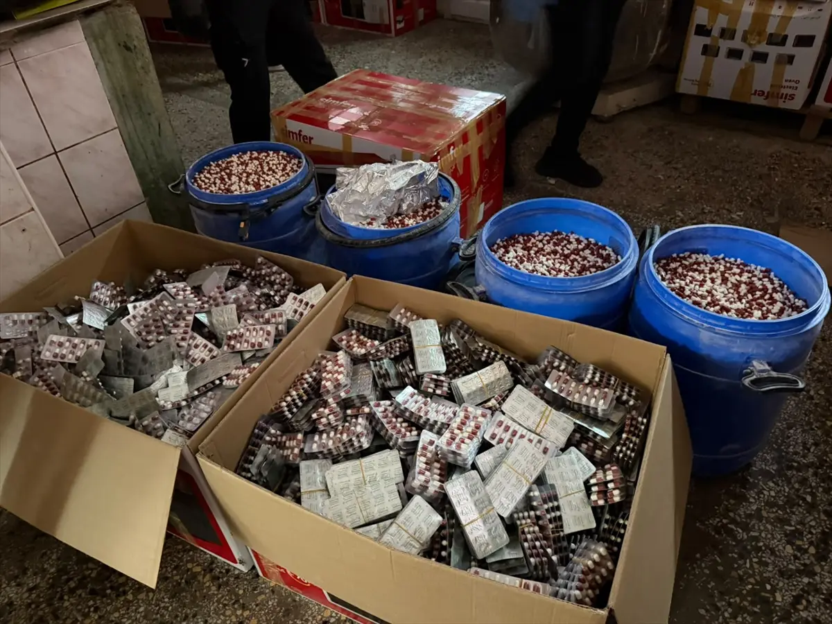 Mersin'de büyük uyuşturucu operasyonu: 1 milyon hap ele geçirildi