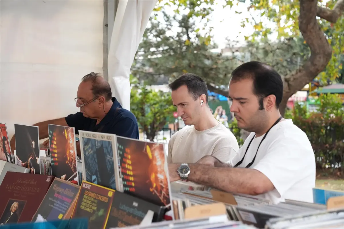 Kadıköy Plak Günleri: Esin Afşar anısına 10. kez düzenlendi
