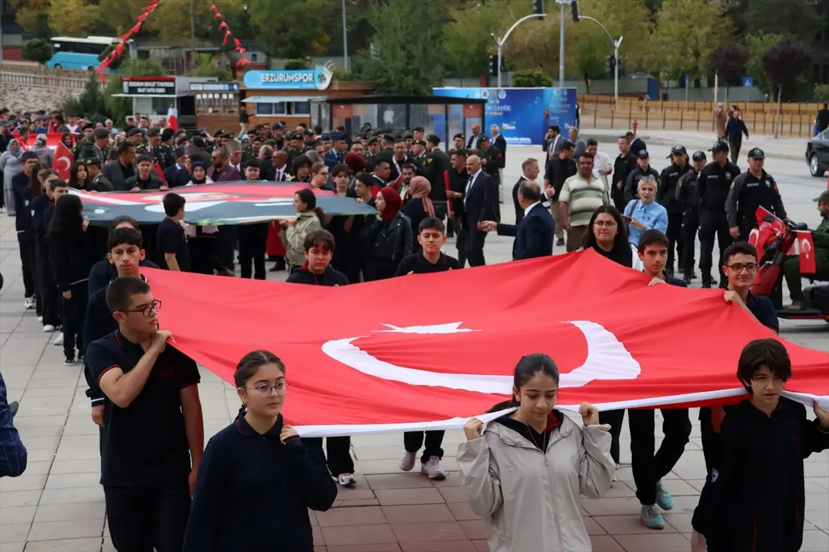 Erzurum ve Ardahan'da Gaziler Günü: Kortej yürüyüşleri düzenlendi