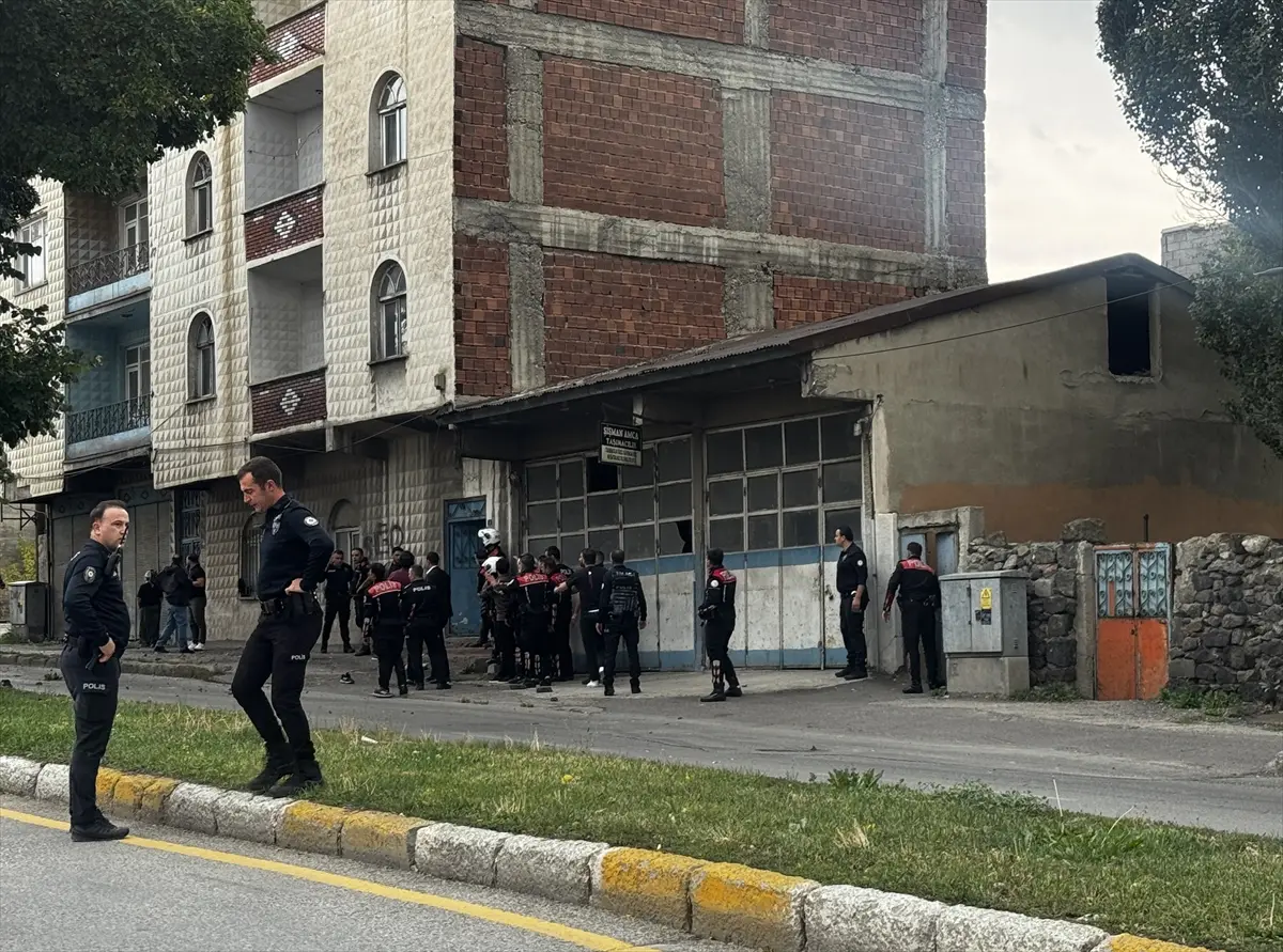 Erzurum'da iki grup arasında çıkan silahlı kavgada 12 kişi yaralandı