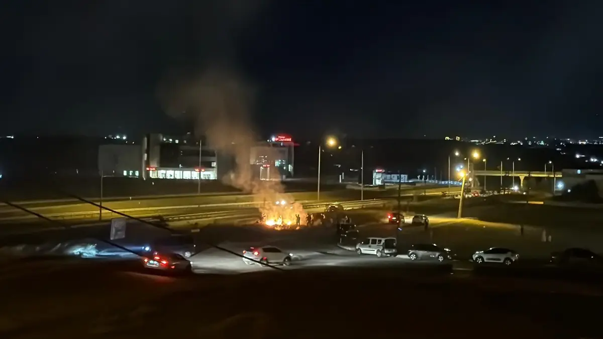 Tekirdağ'da düğünde atılan havai fişekler yangına neden oldu
