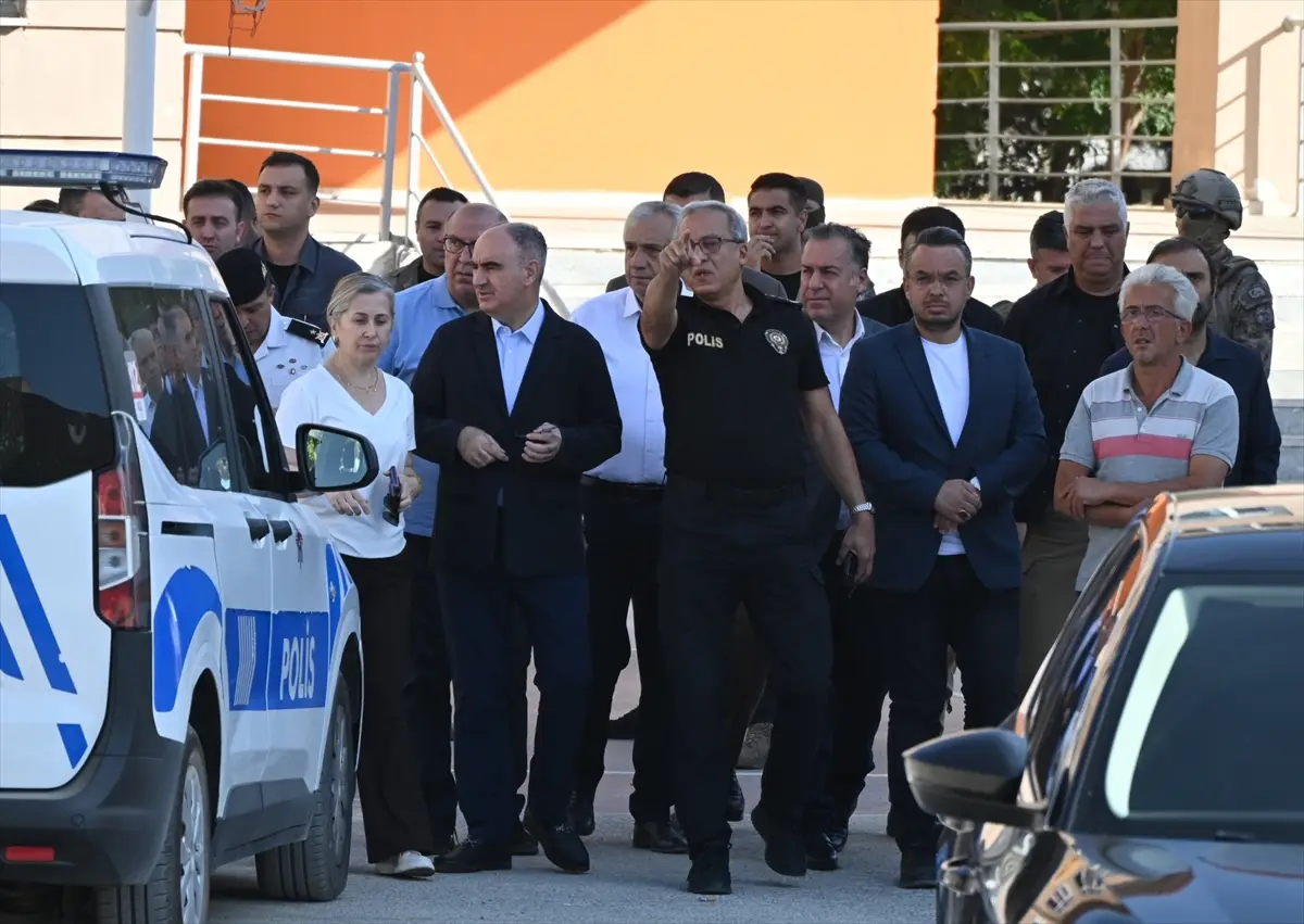 Manisa Valiliğinden okul yakınında silahla ateş açılmasına ilişkin açıklama: