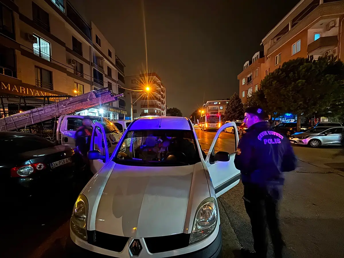 Bursa Gürsu'da polis uygulaması: Silah ve uyuşturucu ele geçirildi