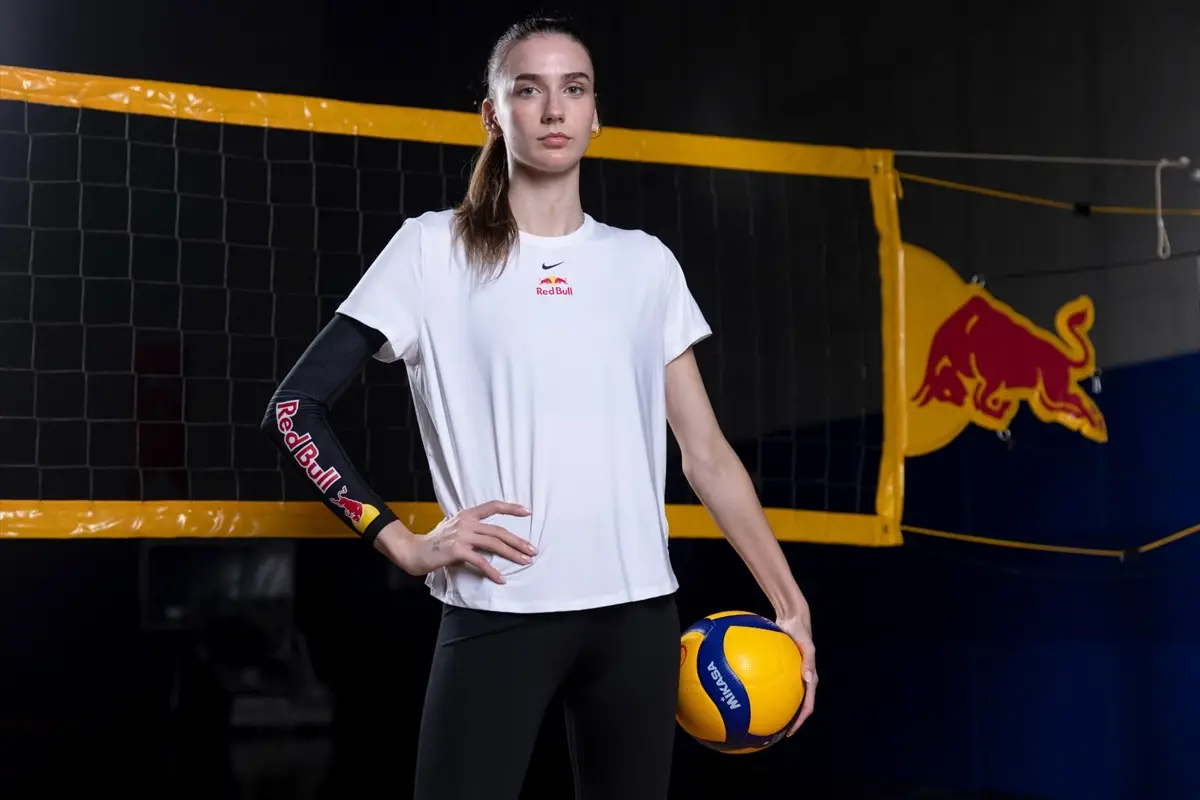 Milli Voleybolcu Dilay Özdemir: Red Bull sporcusu oldu