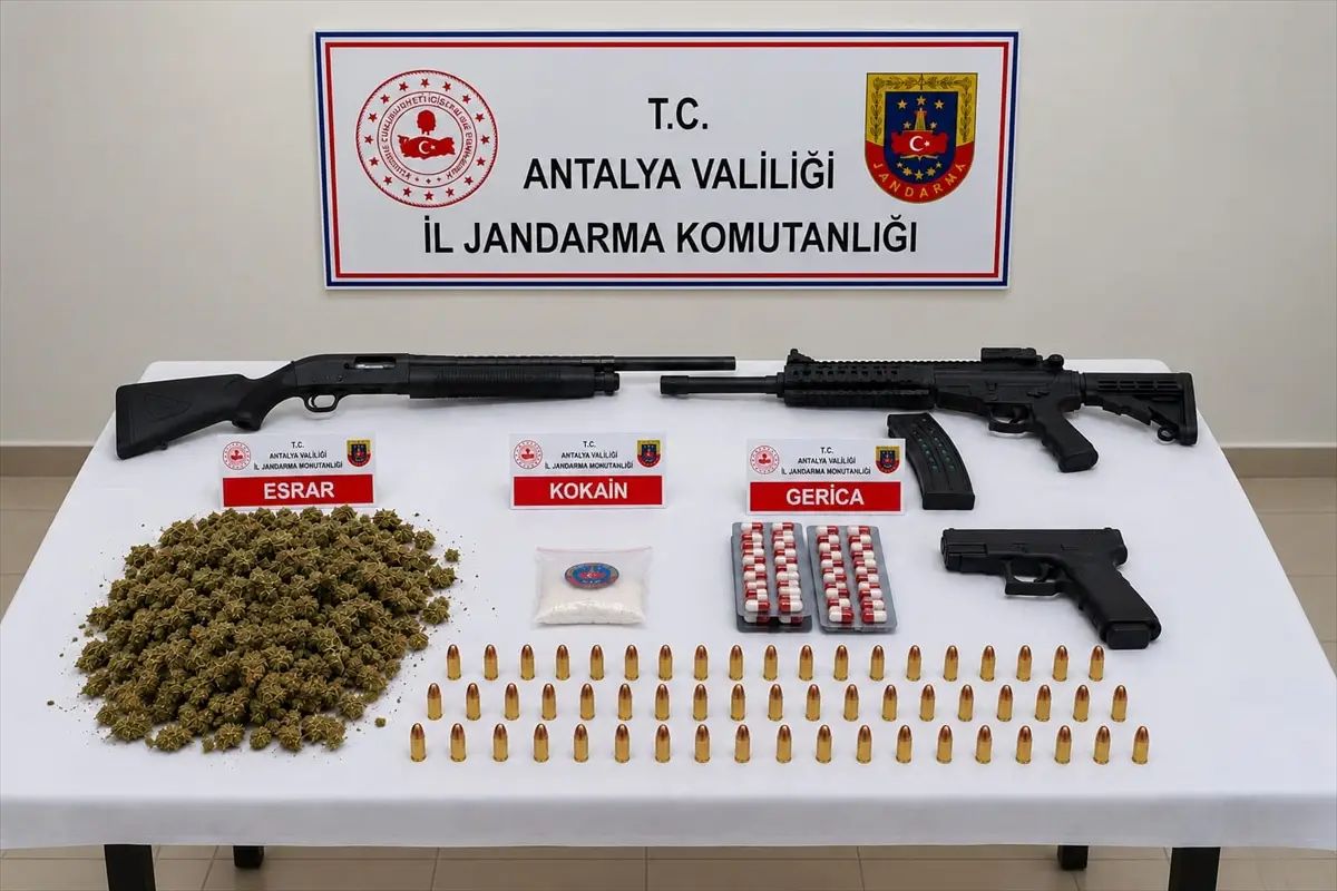 Antalya'da uyuşturucu operasyonu: 20 şüpheli yakalandı