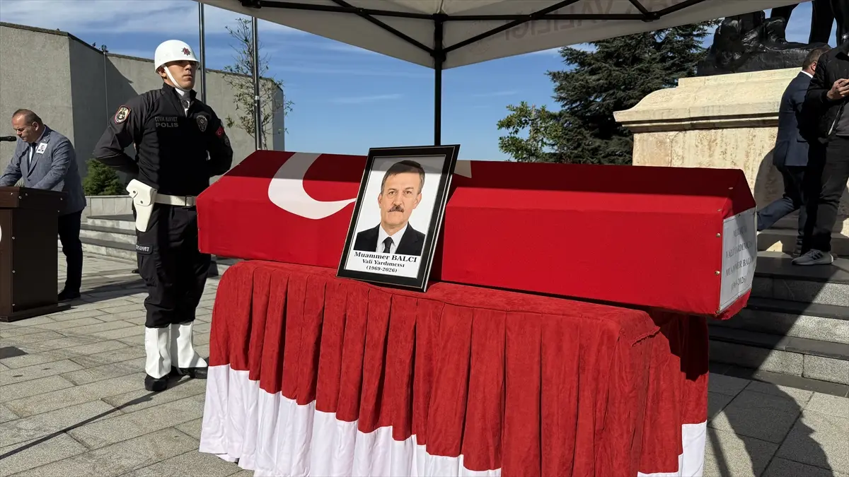 Son yolculuğuna uğurlandı