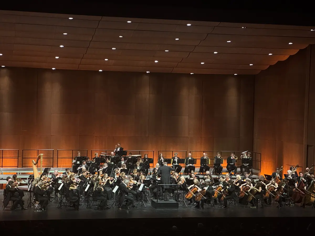 Royal Philharmonic Orchestra, İstanbul'da konser verdi
