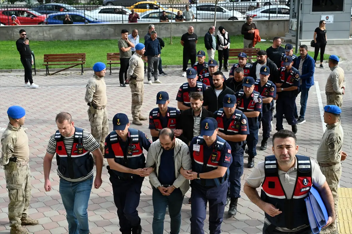 Yahşihan Belediyesi yolsuzluk operasyonu: 35 şüpheli adliyede