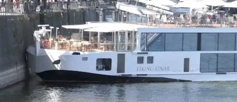 Kuraklık Ren Nehri'nde yolcu gemisini karaya oturttu