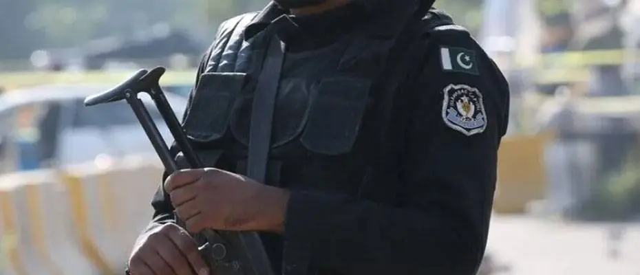 Pakistan'da otobüs faciası: 40 kişi hayatını kaybetti