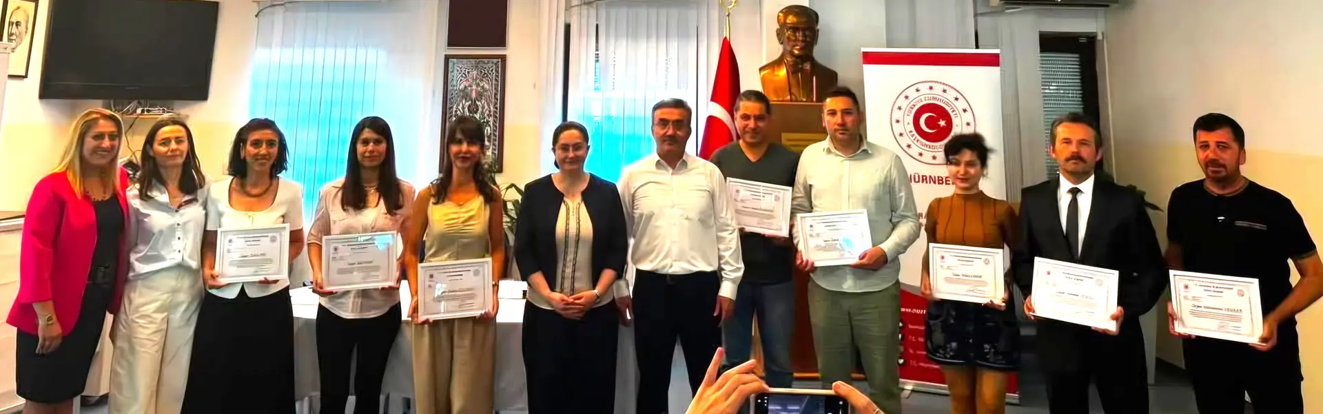 Nürnberg`de Türkçe ve Türk Kültürü dersleri masaya yatırıldı