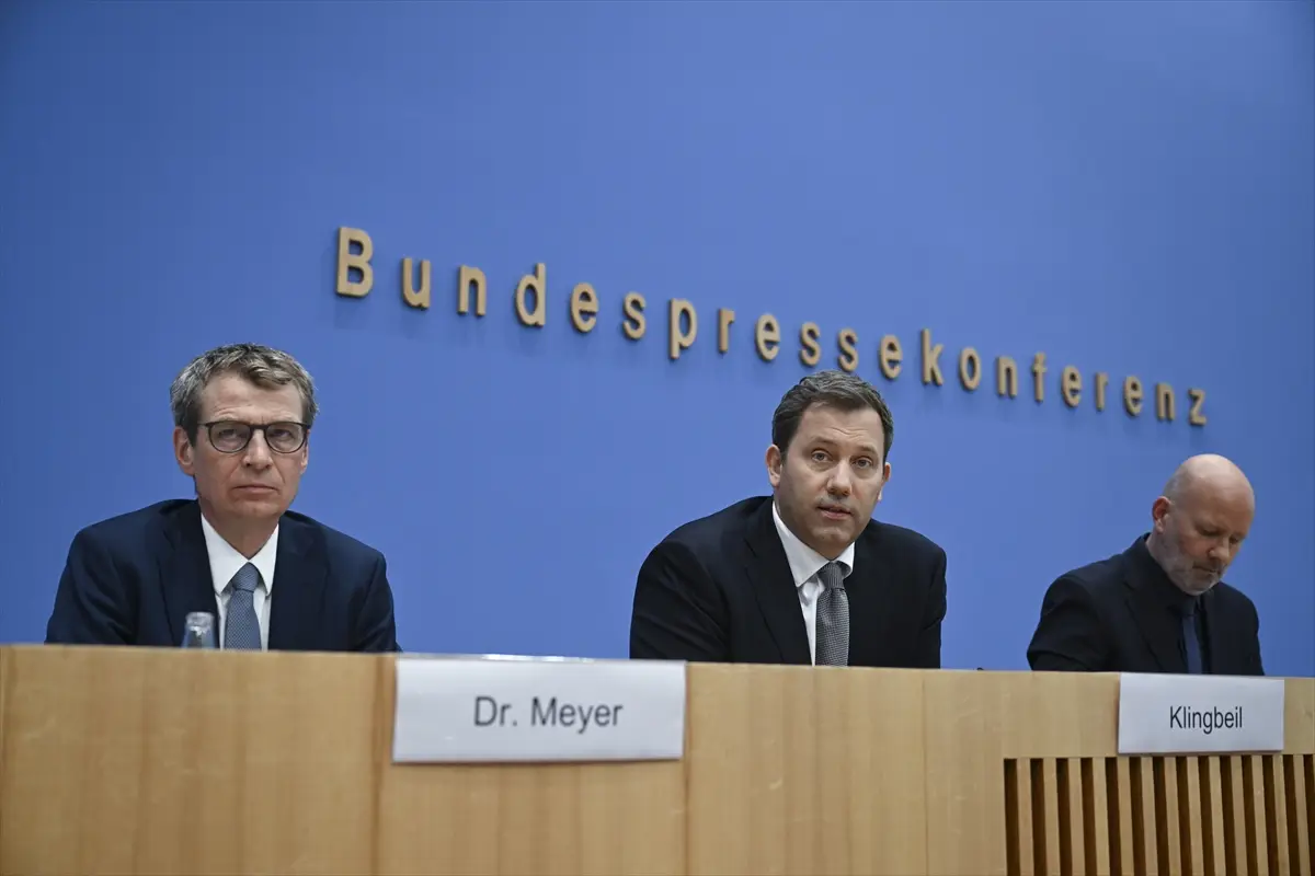 Germany's 2027 Budget: 203 Billion Euros in New Debt