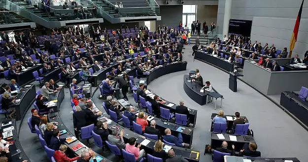 Alman meclisinde Erdoğan’a hakaret tartışması