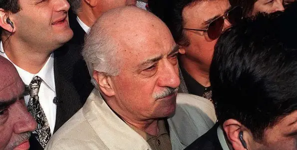 Gülen hakkındaki yakalama kararı 23'e çıktı