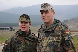 NATO'nun Patriot ekibinde 5 Türk