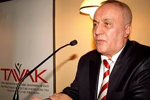 *** ''Avrupalı Türklere pek önem vermiyoruz''