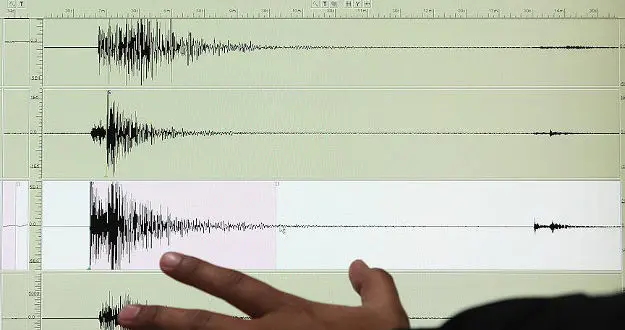 Yeni Zelanda'da 7,8 büyüklüğünde deprem