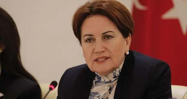 Akşener Erdoğan'ı ve "cumhur" ittifakını hedef aldı