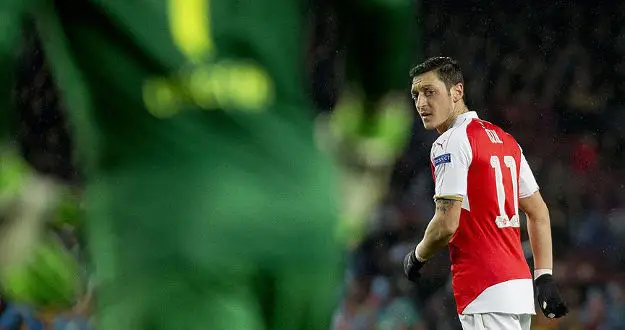 Arsenal'da ayın futbolcusu Mesut Özil