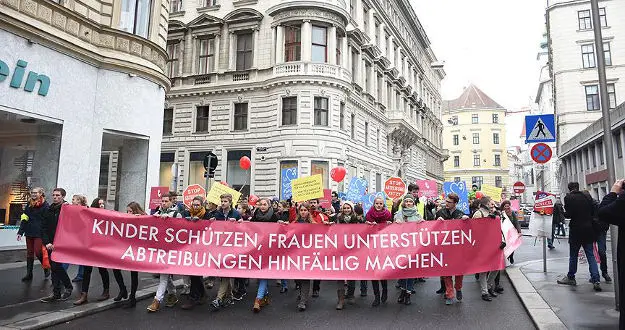 Avusturya'da kürtaj karşıtı gösteri