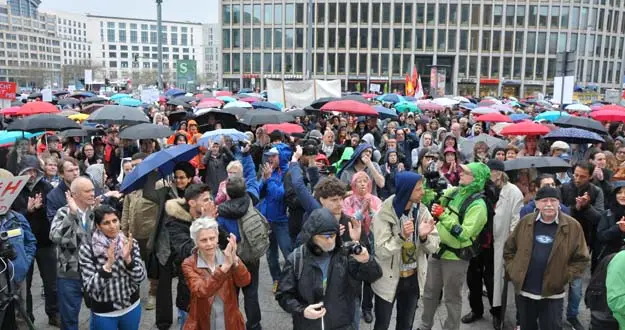 Berlin'de kira artışları protesto edildi