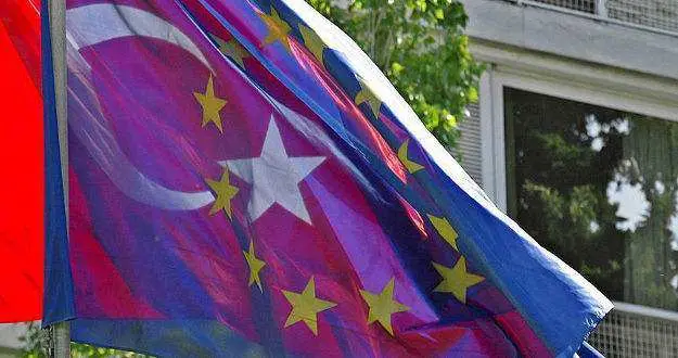 Brüksel: Türkiye AB yolundan uzaklaştı