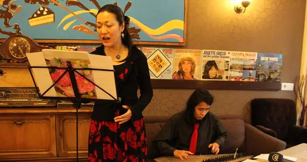 Japon müzisyenlerden Berlin'de Türk sanat müziği