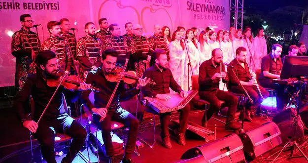 Müzikle "barış" mesajı veriyorlar