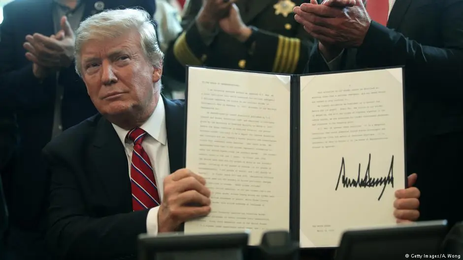 Trump Kongre’nin Meksika duvarı kararını veto etti