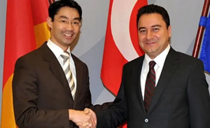Ali Babacan AKP'den istifa etti