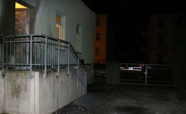 Almanya'da camiye saldırı