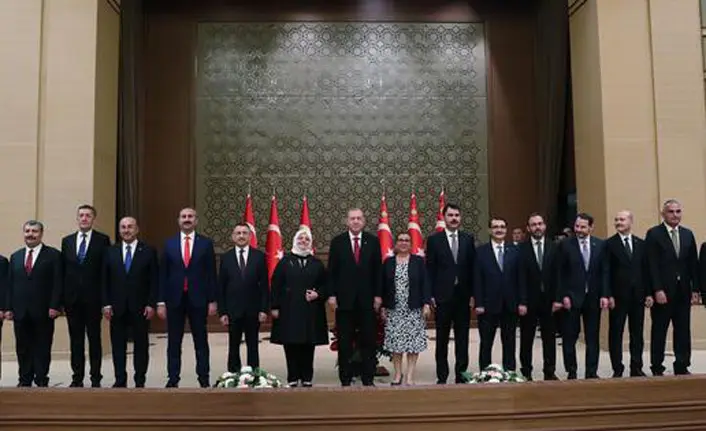 Ankara kabine revizyonunu konuşuyor