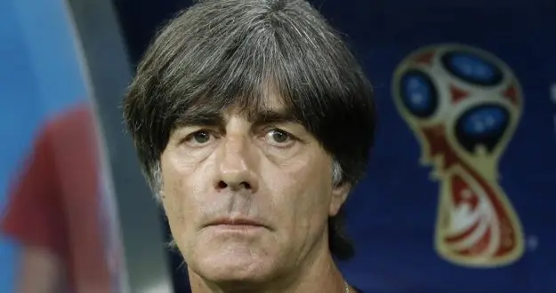Löw, Özil’in ırkçılık suçlamalarını reddetti