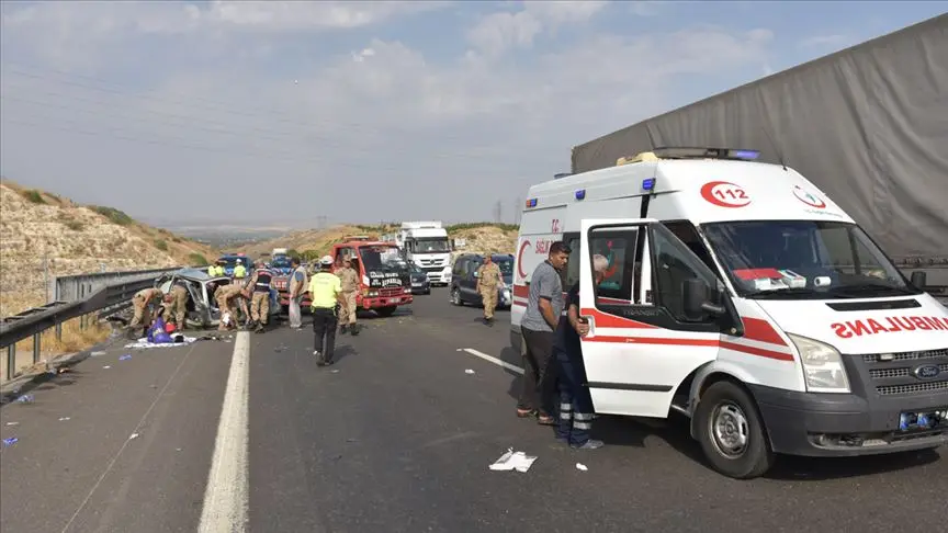 Bayram tatilinde trafik kazalarının acı bilançosu: 52 ölü, 427 yaralı
