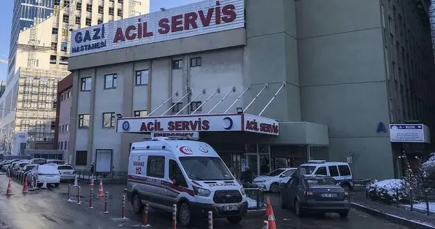 Tren kazasında yaralanan 27 kişinin tedavisi sürüyor
