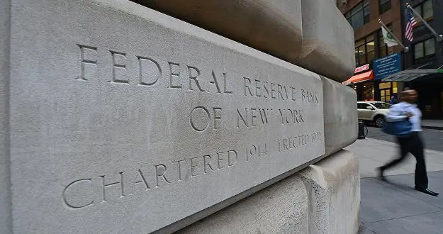 Trump yine Fed'i eleştirdi