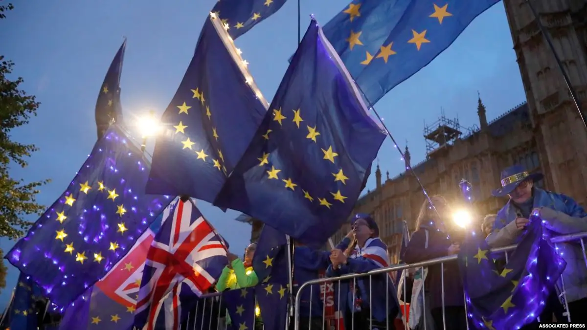 Avrupa Parlamentosu Brexit'te Ertelemeyi Şarta Bağladı