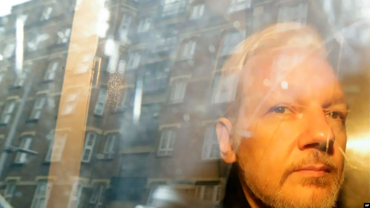 İsveç Assange Hakkındaki Tecavüz Suçlamasını Düşürdü