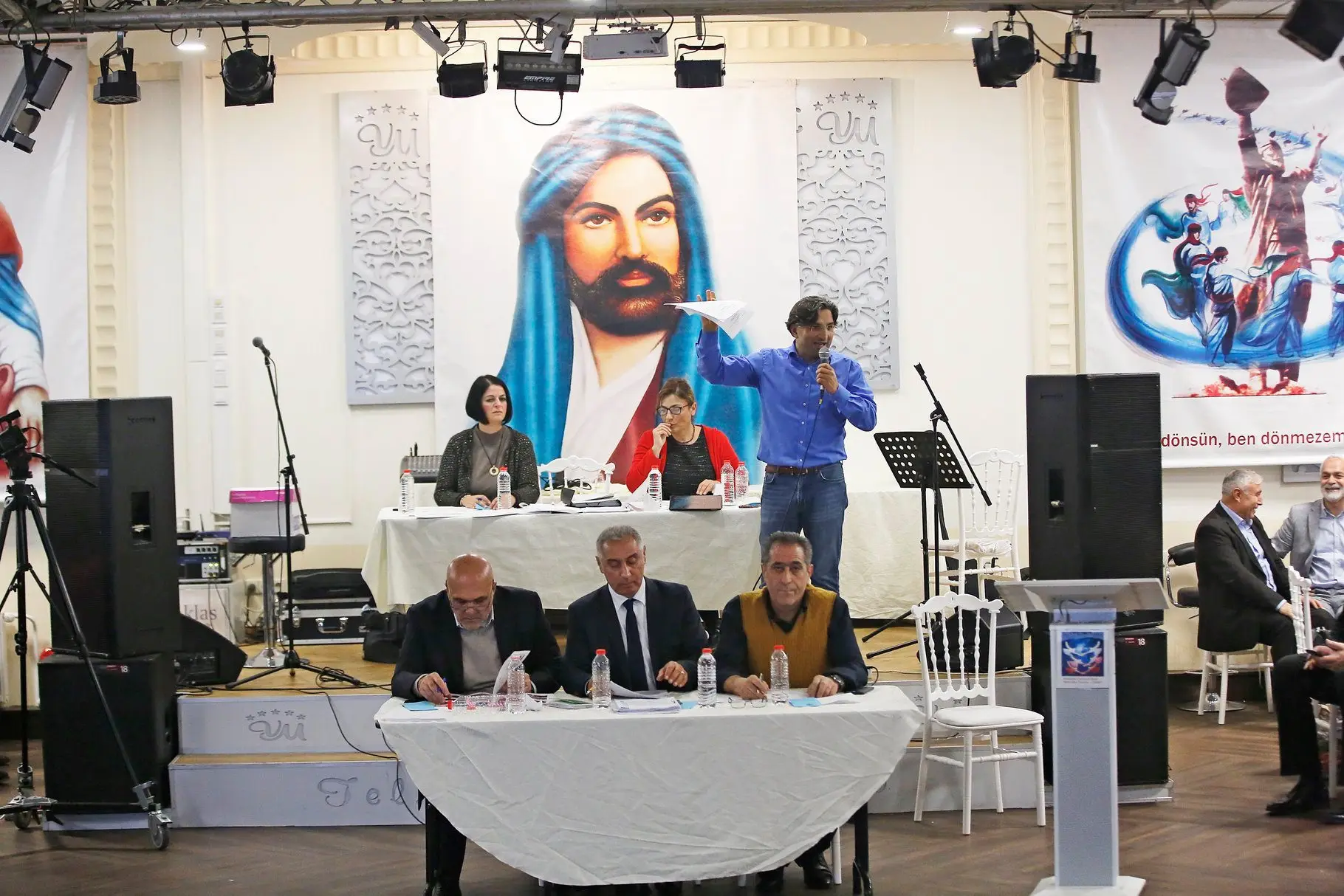 Berlin Cemevi’nde genel kurul heyecanı