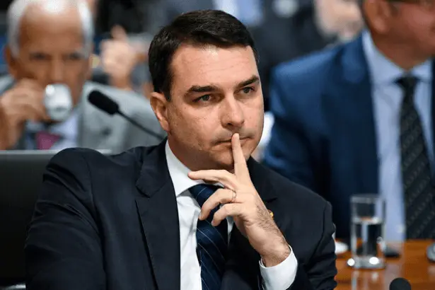 Brezilya Devlet Başkanı Bolsonaro'nun oğlu hakkında yeni yolsuzluk soruşturması