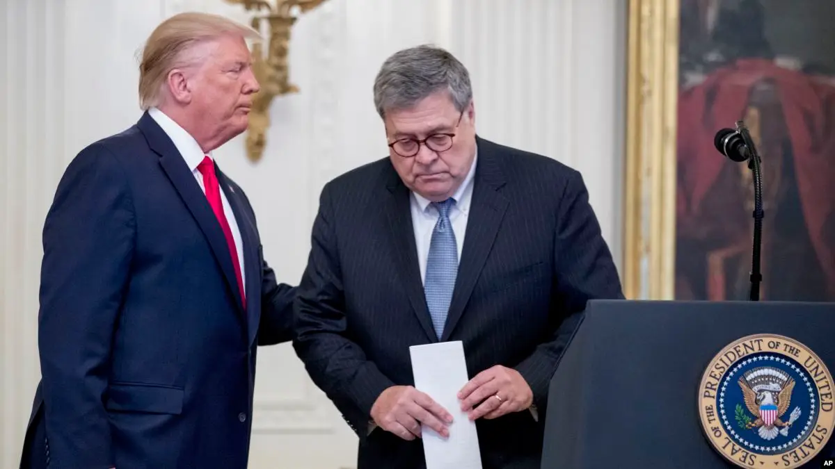 Trump Adalet Bakanı Barr’dan Kendisini Aklamasını İstedi mi?