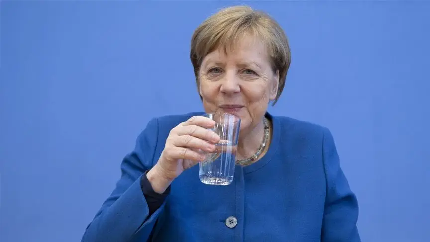 Merkel'e yapılan Kovid-19 testi negatif çıktı