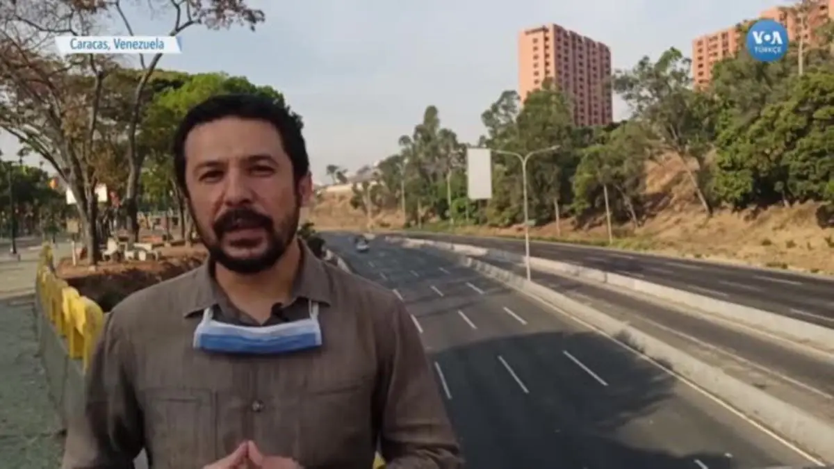Petrol Zengini Venezuela’da Yakıt Kuyrukları