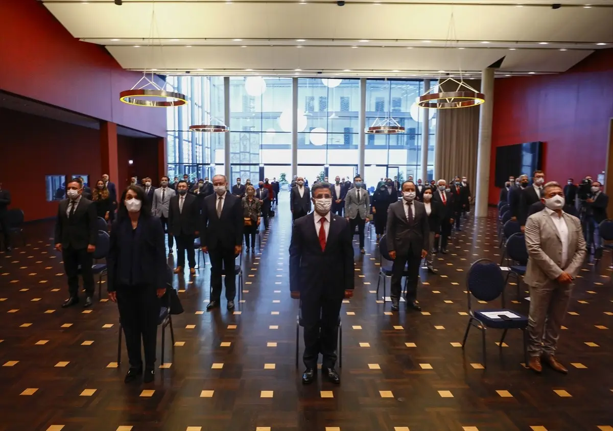 Almanya'da 15 Temmuz Demokrasi ve Milli Birlik Günü törenleri düzenlendi