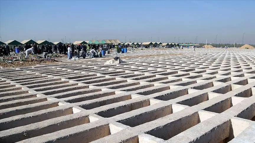 İran'da son 24 saatte 459 kişi Kovid-19'dan hayatını kaybetti