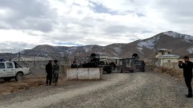 Afganistan'da Kur'an Okunan İbadethaneye Bombalı Saldırı