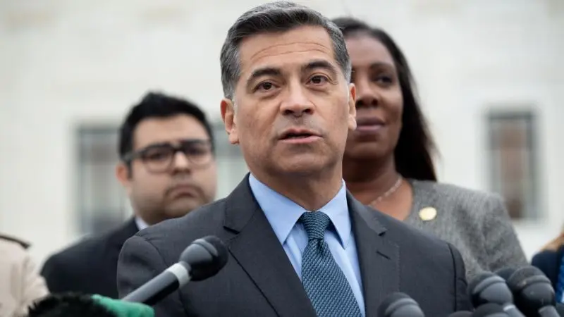 Biden’ın Sağlık Bakanı Adayı California Başsavcısı Becerra