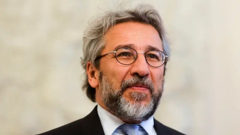 Can Dündar'a 27 Yıl 6 Ay Hapis Cezası