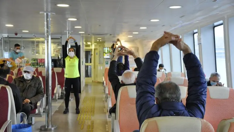 İstanbullular ‘Vapurda Spor’ Yapıyor