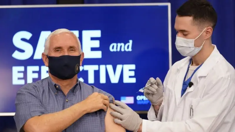 Pence Canlı Yayında Corona Aşısı Oldu